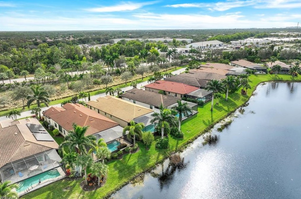9973 Alhambra Ln, Bonita Springs FL  34135-0028 exterior