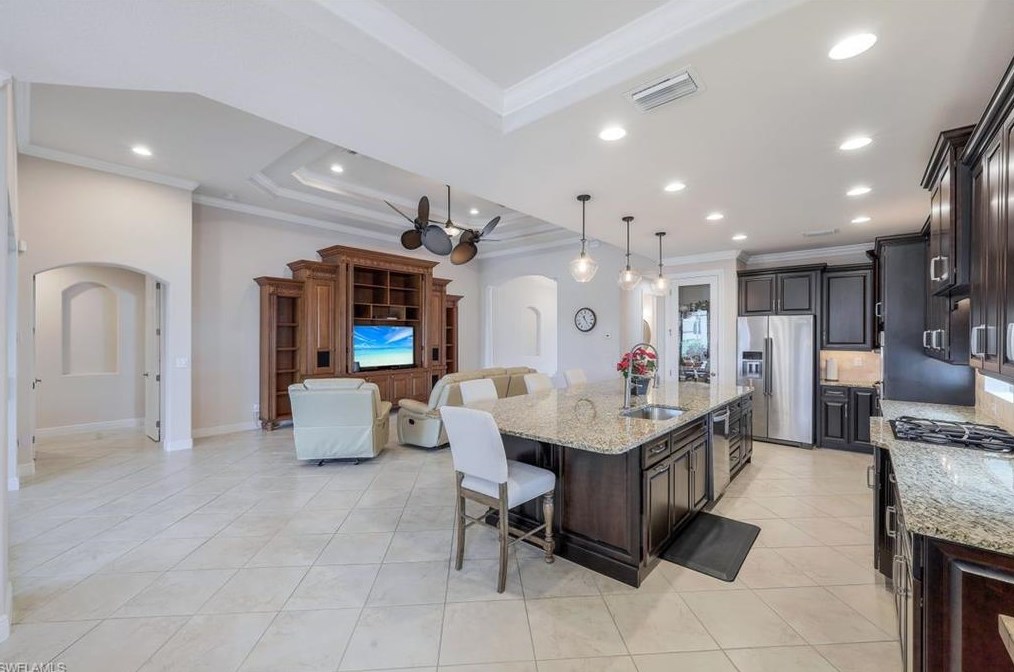 9973 Alhambra Ln, Bonita Springs FL  34135-0028 exterior