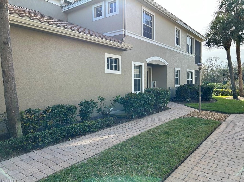 7070 Bay Woods Lake Ct #102, Fort Myers, FL 33908