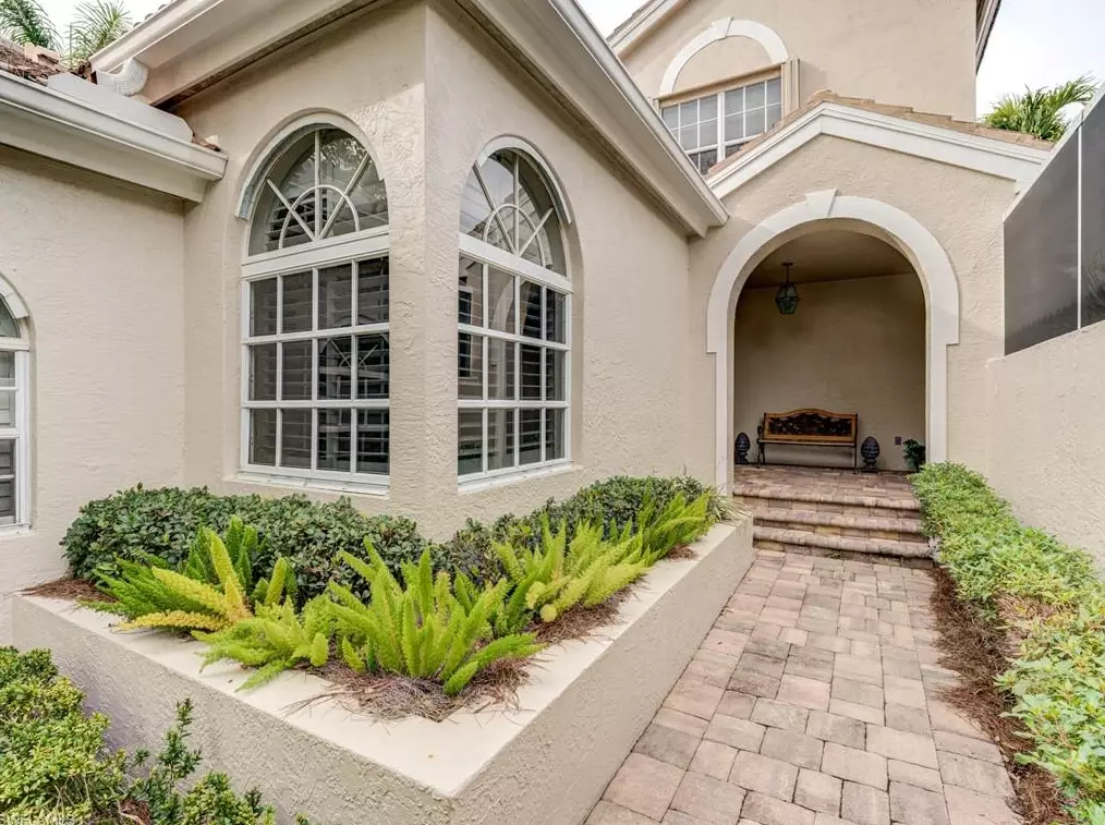 27114 Lost Lake Ln, Bonita Springs FL  34134-2634 exterior