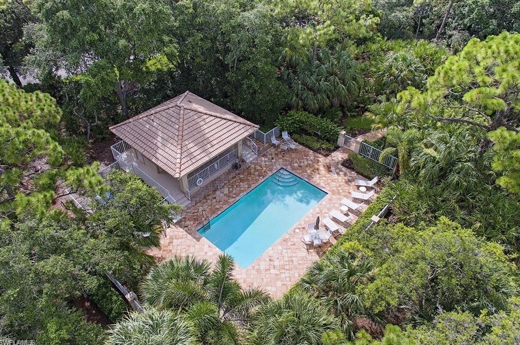 27114 Lost Lake Ln, Bonita Springs FL  34134-2634 exterior