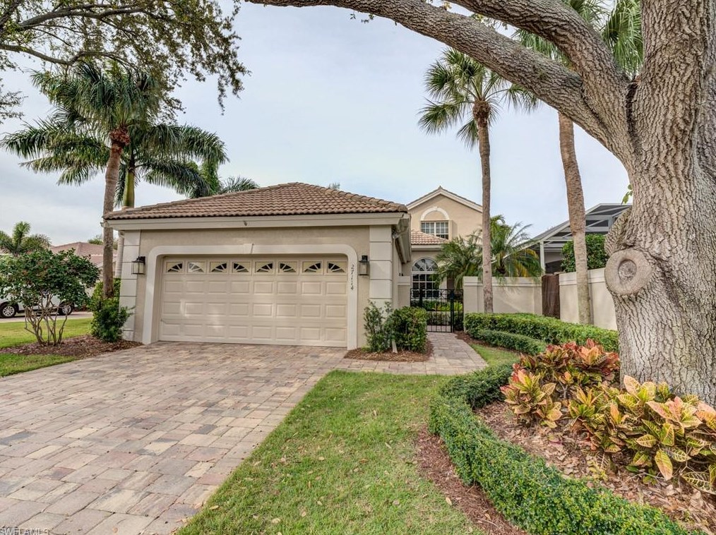 27114 Lost Lake Ln, Bonita Springs FL  34134-2634 exterior