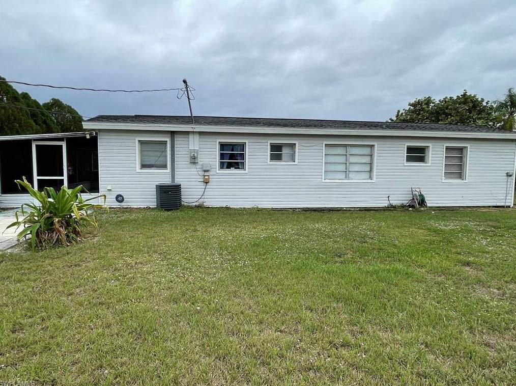 7297 Kumquat Rd, Fort Myers, FL 33967-3038