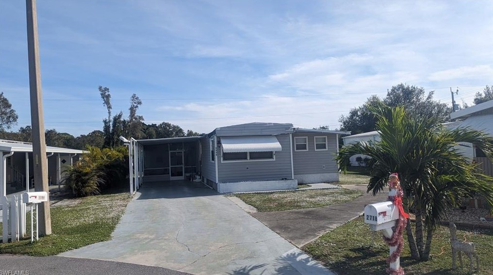 2722 Indianwood Dr, Fort Myers, FL 33917