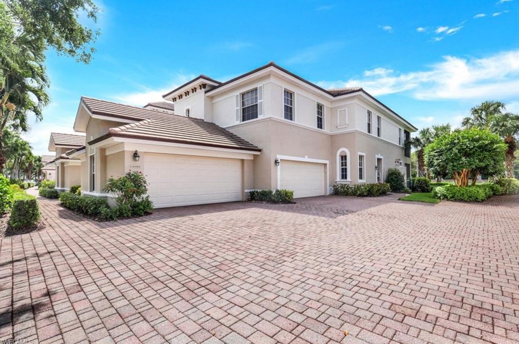 10080 Valiant Ct, Fort Myers, FL 33913-8940