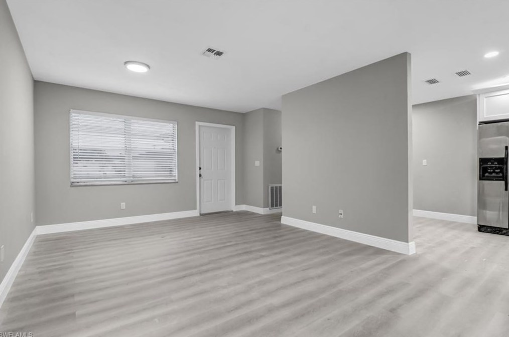 13808 1st St, Fort Myers, FL 33905-2104