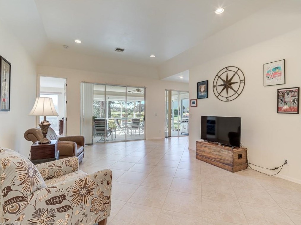 8643 Fairway Bend Dr, Fort Myers, FL 33967-5524