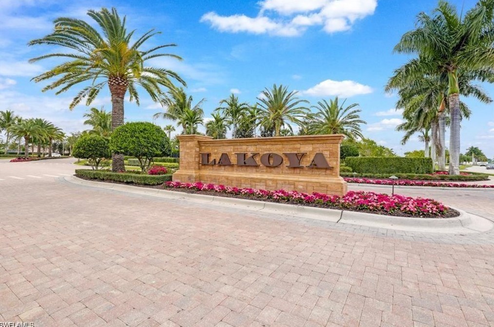 6312 Serano Way, Naples, FL 34113