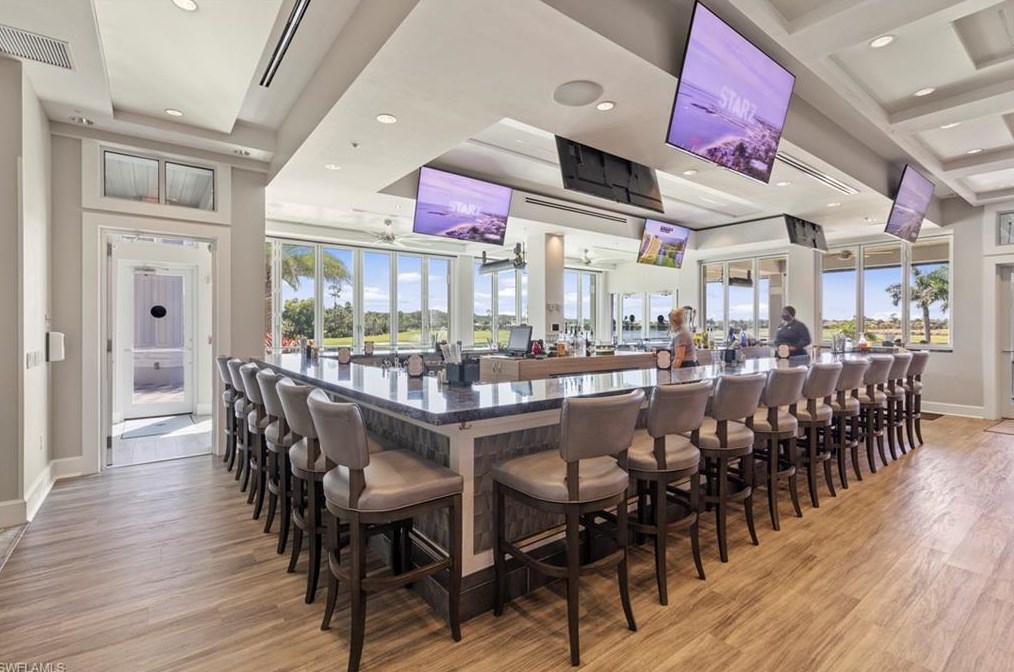 10041 Colonial Country Club Blvd, Fort Myers FL 33913-7018 exterior