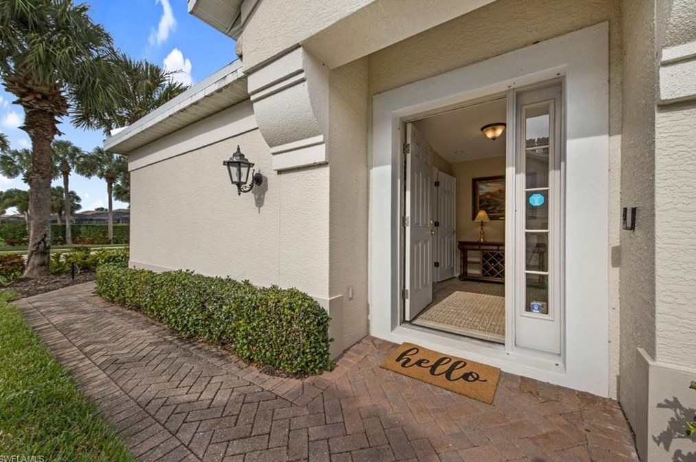 10041 Colonial Country Club Blvd, Fort Myers, FL 33913-7018