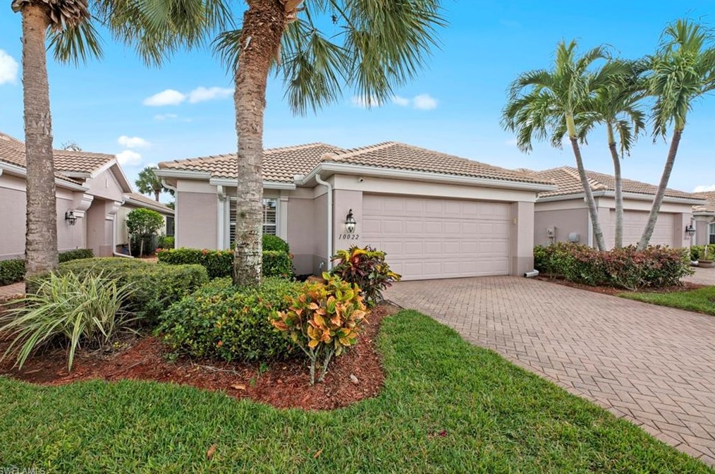 10022 Horse Creek Rd, Fort Myers, FL 33913-7073