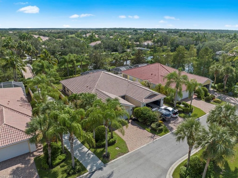 15387 Upwind Dr, Bonita Springs FL  34135-8588 exterior