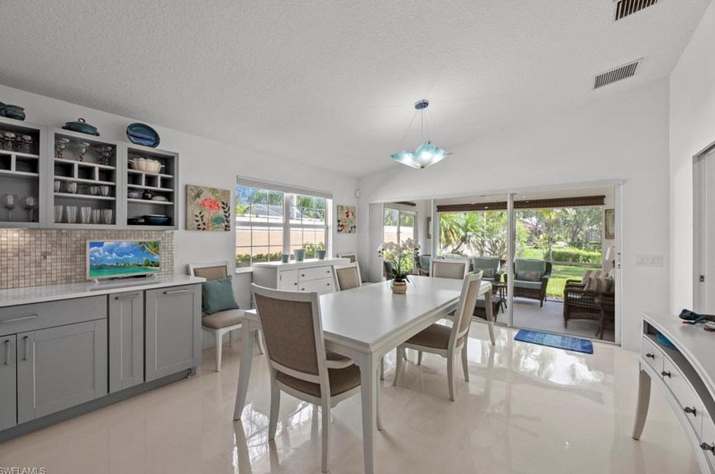 15387 Upwind Dr, Bonita Springs FL  34135-8588 exterior