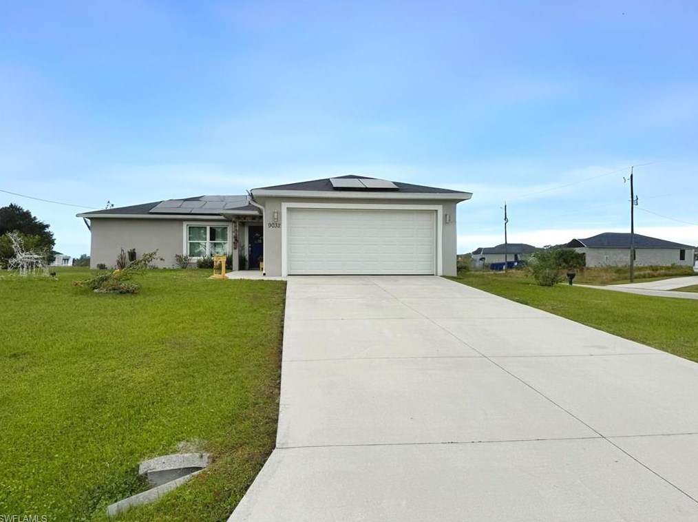 9032 Meadow Cir, Labelle, FL 33935-5480