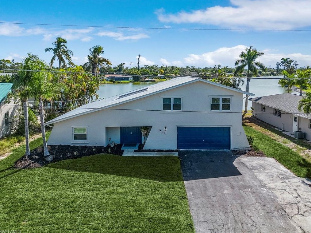 15671 Candle Dr, Fort Myers, FL 33908-1734