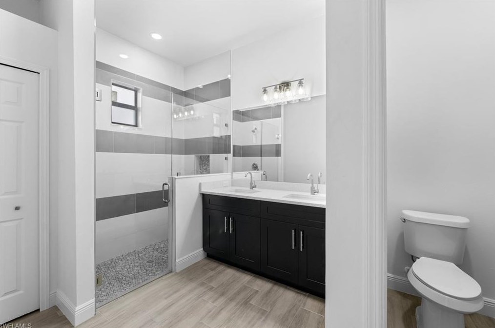 422 Progress Ave, Lehigh Acres FL 33974-0459 exterior