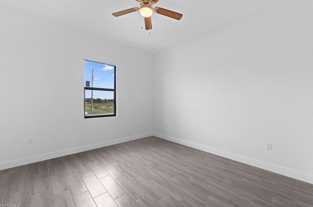 422 Progress Ave, Lehigh Acres FL 33974-0459 exterior