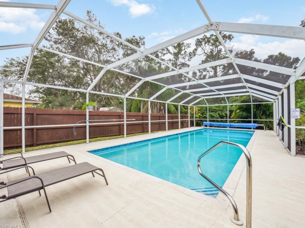 3695 Mccomb Ln, Bonita Springs, FL 34134-7577