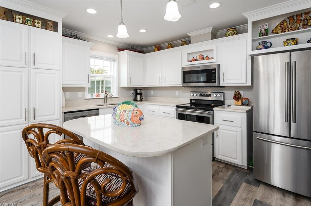 36 Lemans Dr, Naples, FL 34112