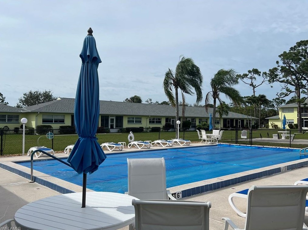 1050 Lake Mcgregor Dr, Fort Myers, FL 33919-6225