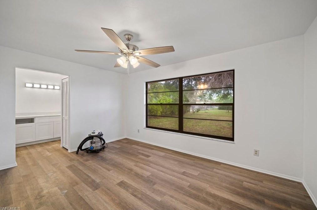 159 Santa Barbara Pl, Cape Coral, FL 33990-1072