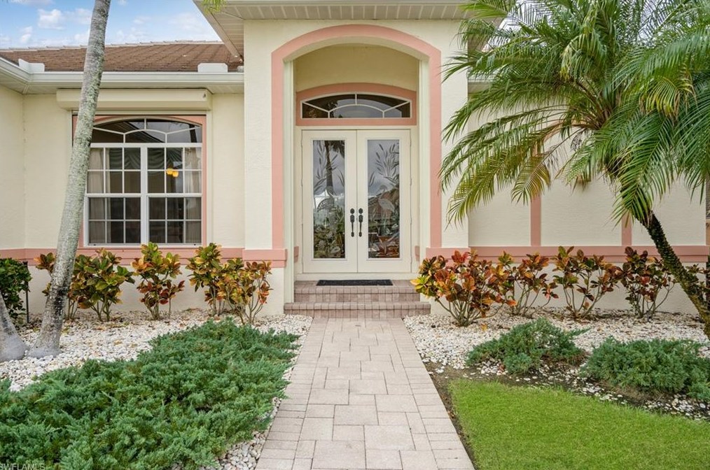 8340 Southwind Bay Cir, Fort Myers, FL 33908-6028