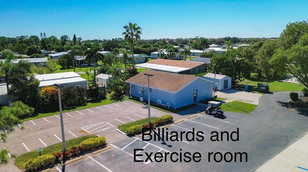 26135 Countess Ln, Bonita Springs FL  34135-6516 exterior