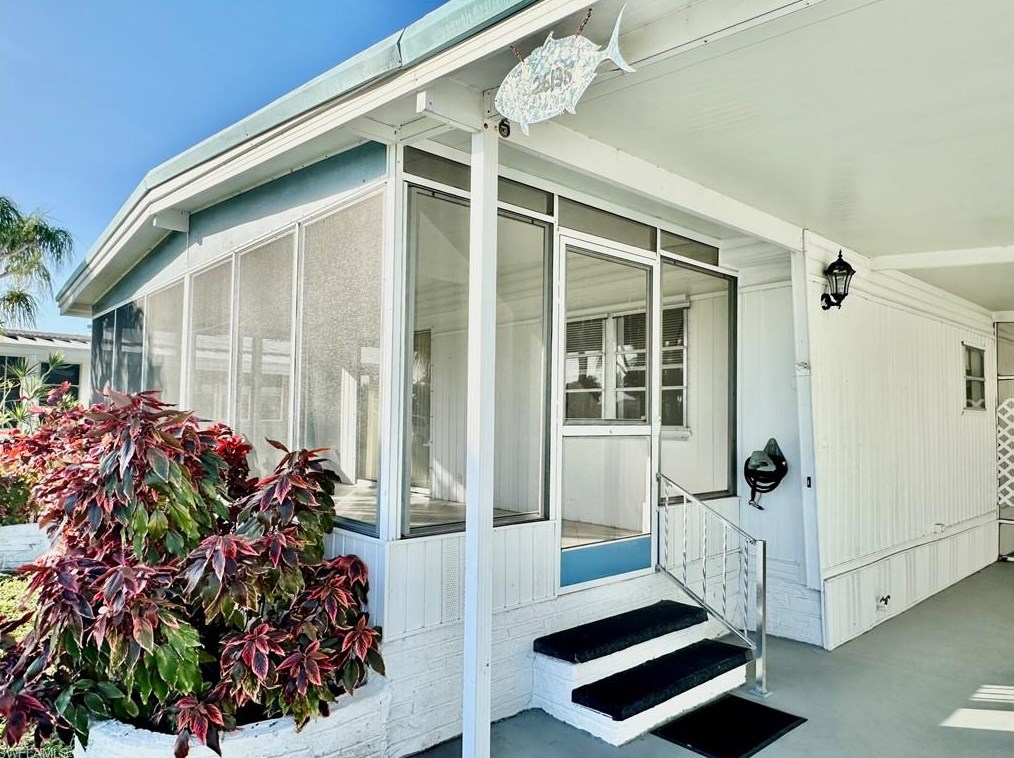 26135 Countess Ln, Bonita Springs FL  34135-6516 exterior