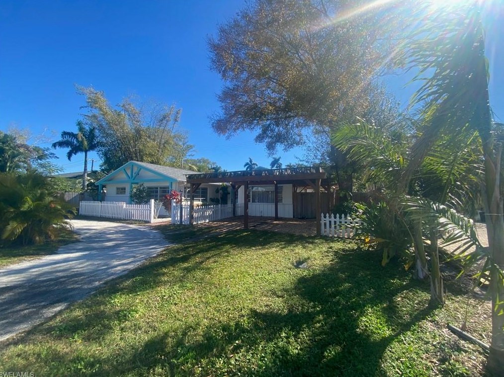 1560 Maravilla Ave, Fort Myers, FL 33901