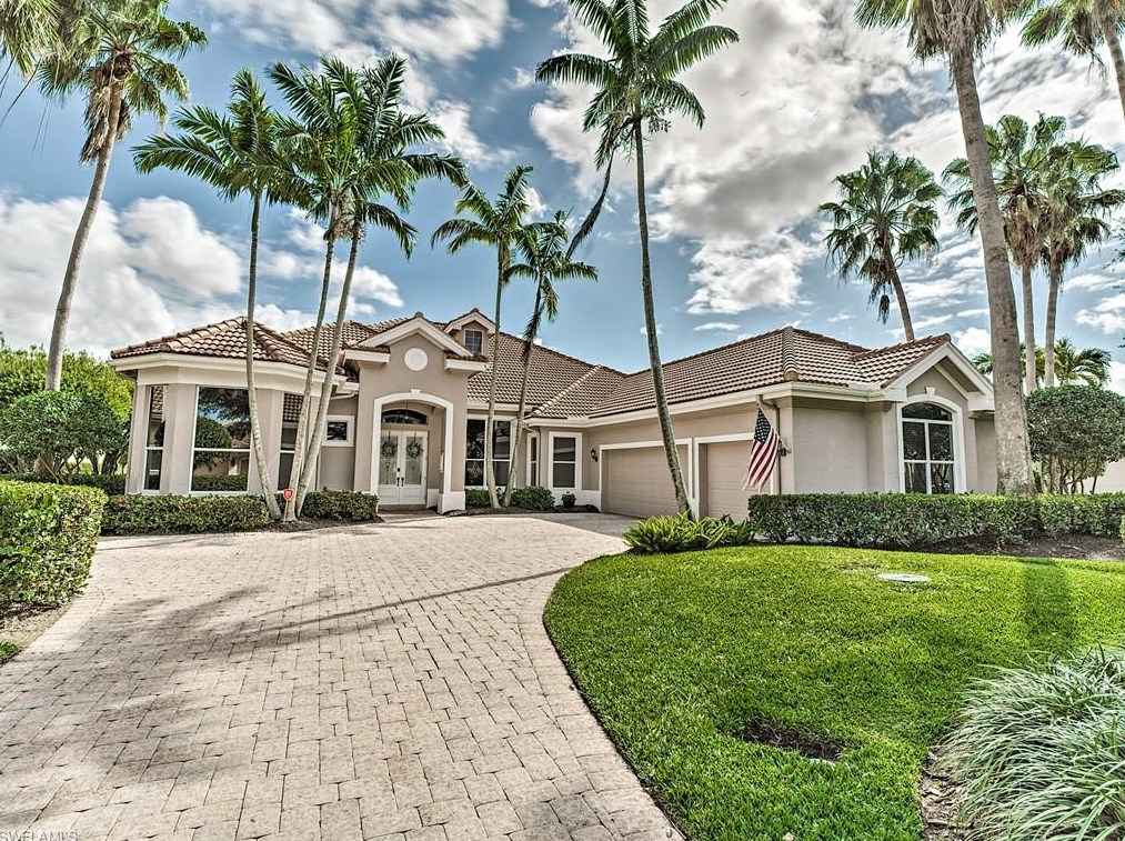 22957 Shady Knoll Dr, Bonita Springs, FL 34135-2036
