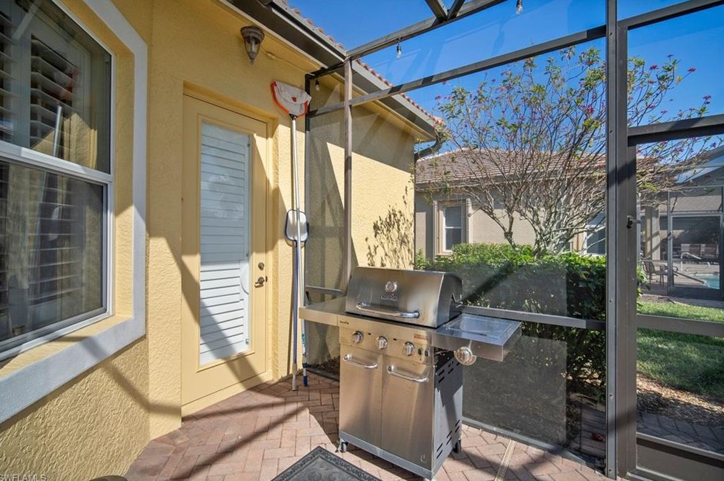 18141 Creekside View Dr, Fort Myers FL 33908-4752 exterior