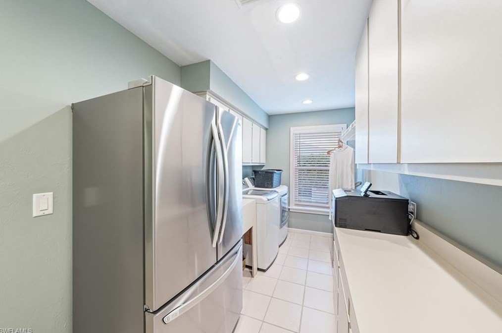 9868 Treasure Cay Ln, Bonita Springs FL  34135-6809 exterior