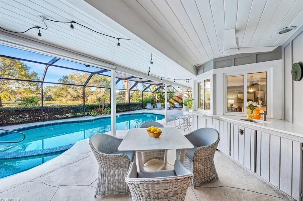 9868 Treasure Cay Ln, Bonita Springs FL  34135-6809 exterior