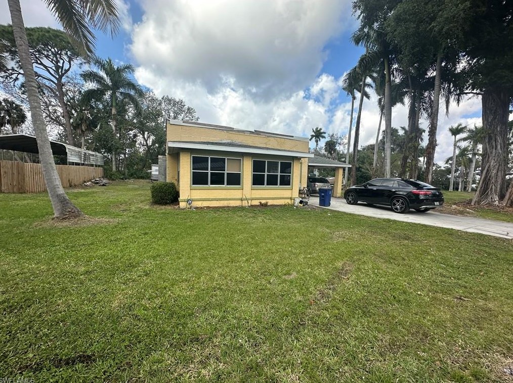 312 Royal Palm Park Rd, Fort Myers, FL 33905-3016