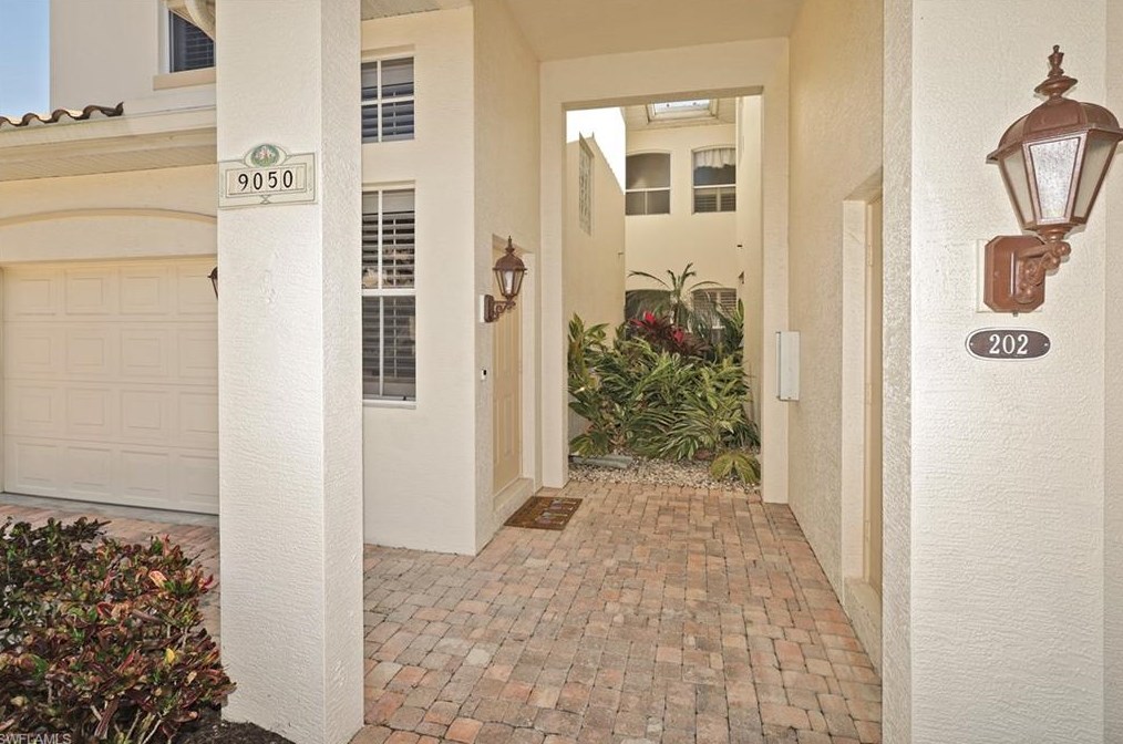 9050 Las Maderas Dr #201, Bonita Springs, FL 34135