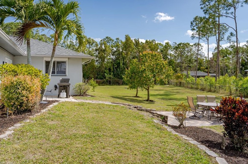 24199 Golden Eagle Ln, Bonita Springs FL  34135-9610 exterior