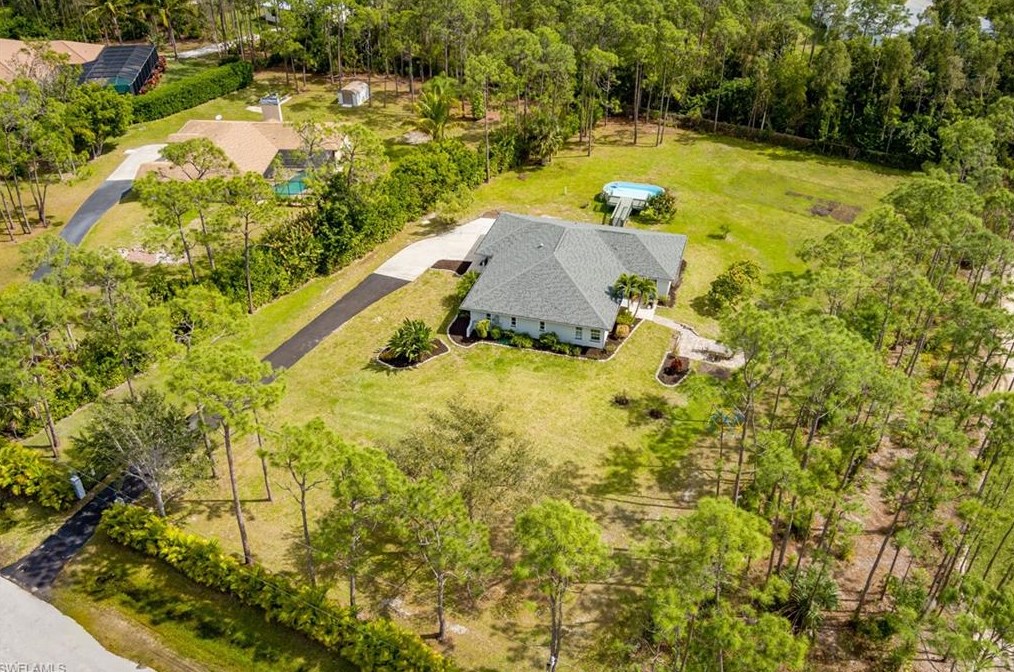 24199 Golden Eagle Ln, Bonita Springs FL  34135-9610 exterior
