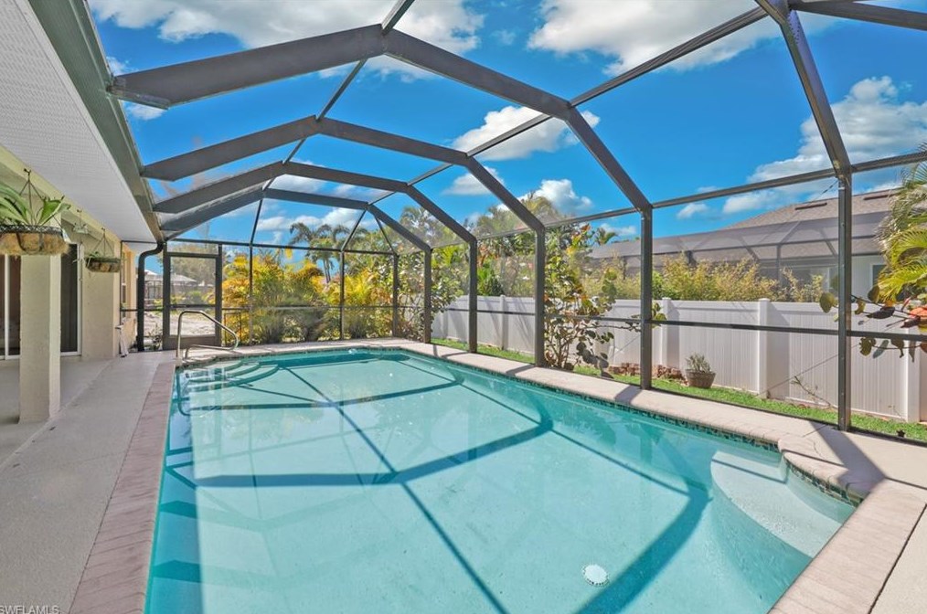 14 34th Pl, Cape Coral, FL 33991-7624