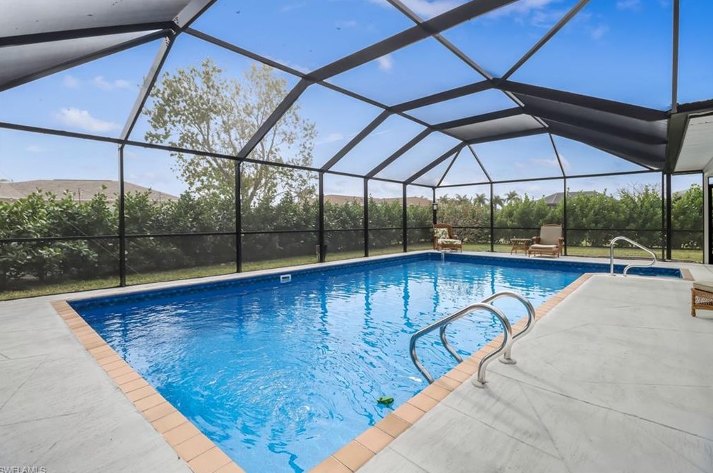 3874 Villmoor Ln, Fort Myers FL  33919-6951 exterior