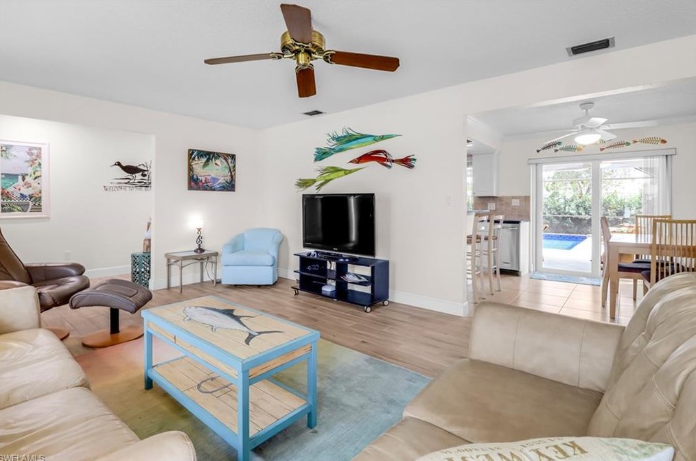 3874 Villmoor Ln, Fort Myers FL  33919-6951 exterior