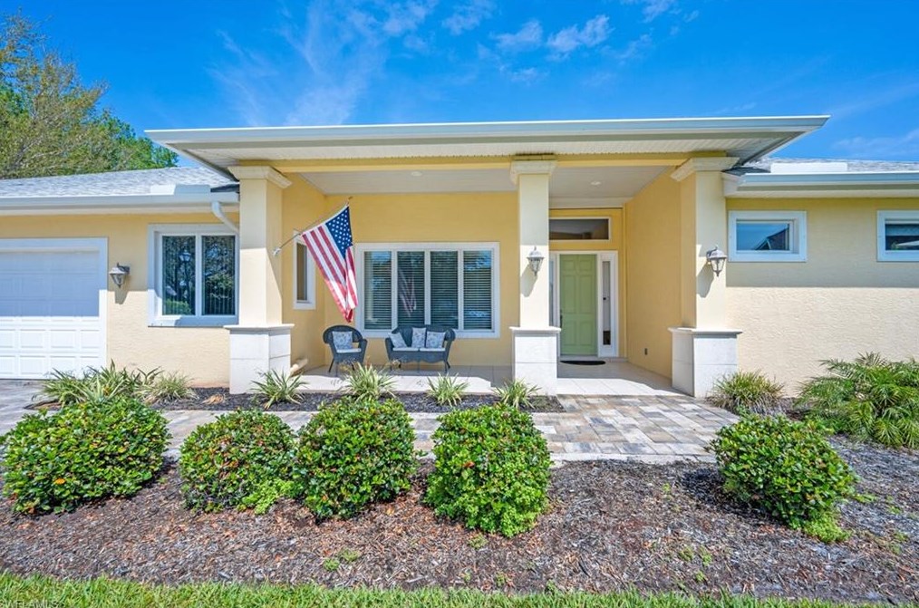 6724 Willow Lake Cir, Fort Myers, FL 33966