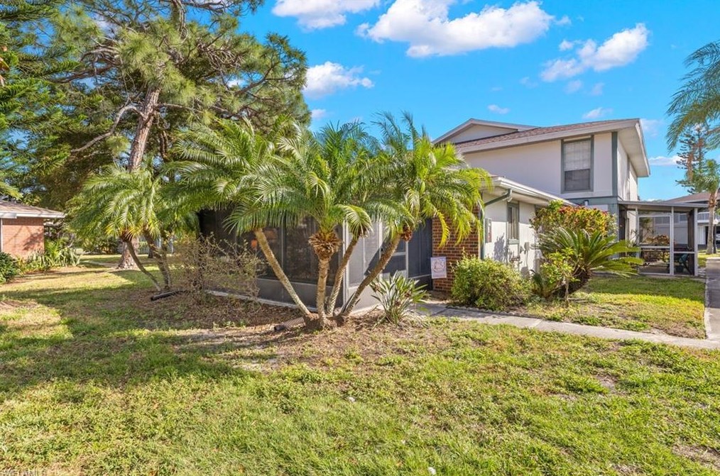 5831 Vancouver Cir, Fort Myers, FL 33907-5330