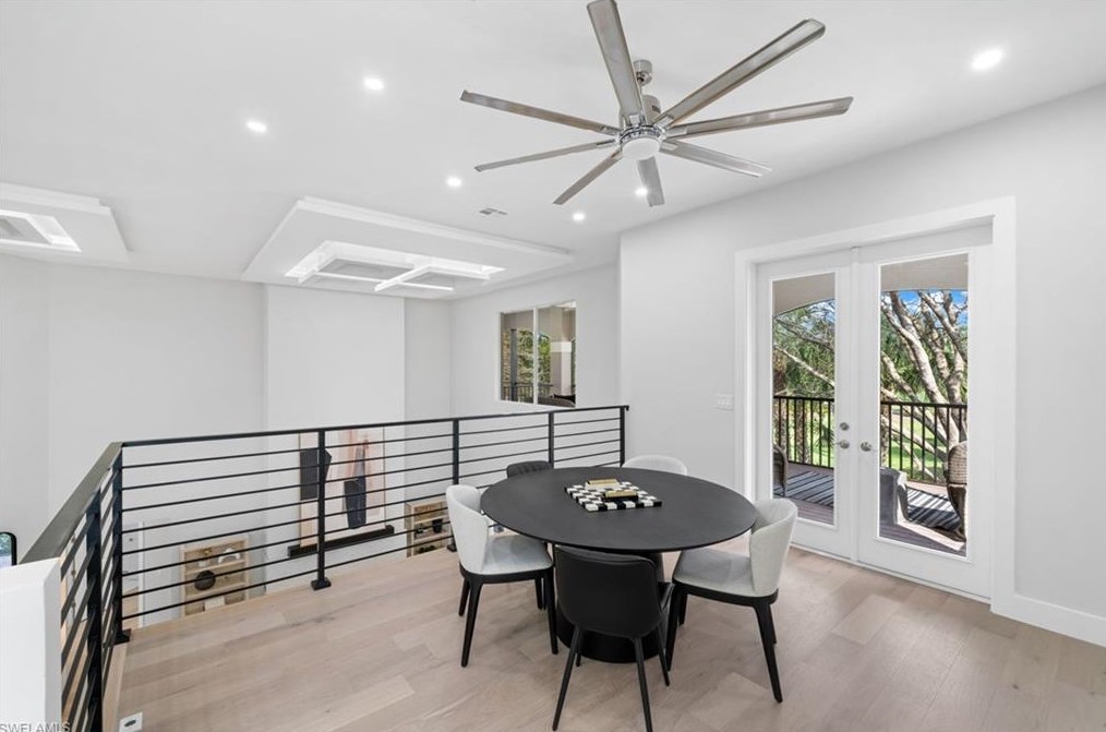 7834 Classics Dr, Naples FL  34113-3043 exterior