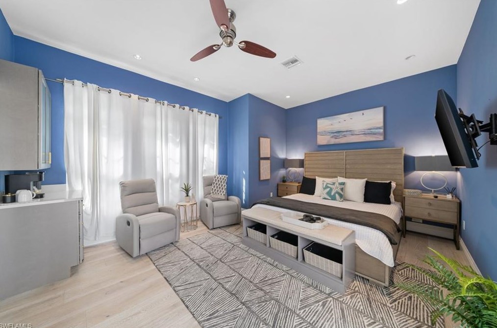 7834 Classics Dr, Naples FL  34113-3043 exterior