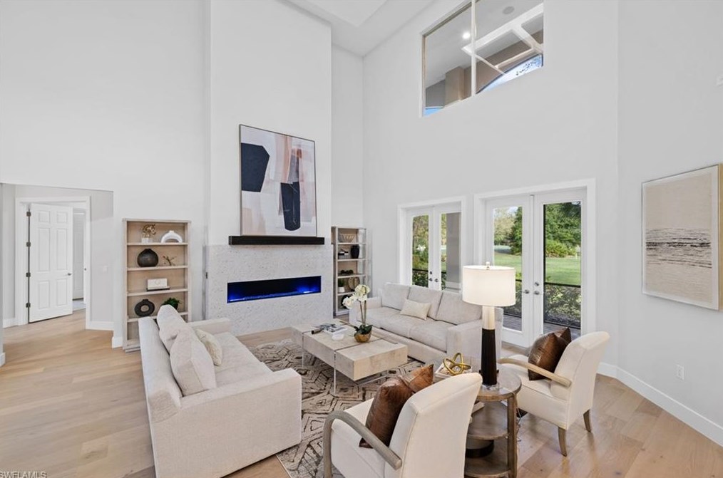7834 Classics Dr, Naples FL  34113-3043 exterior