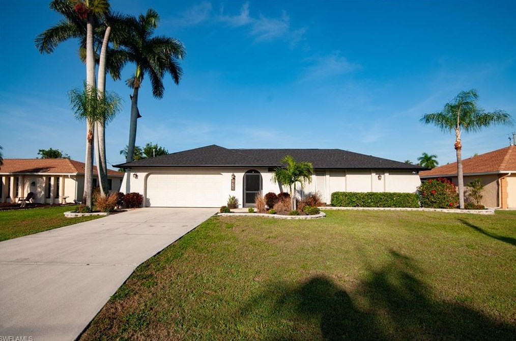 1322 23rd Ave, Cape Coral, FL 33909-1705