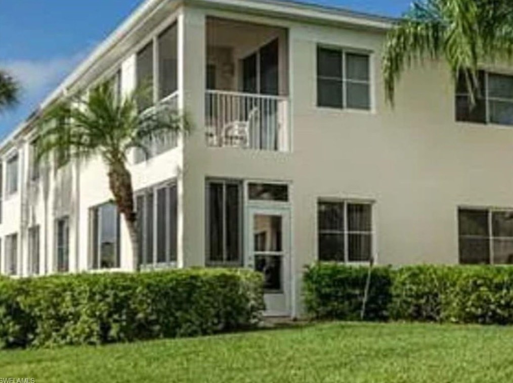 9630 Village View Blvd, Bonita Springs, FL 34135-3802
