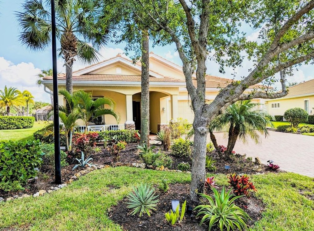 4020 Otter Bend Cir, Fort Myers, FL 33905-5887