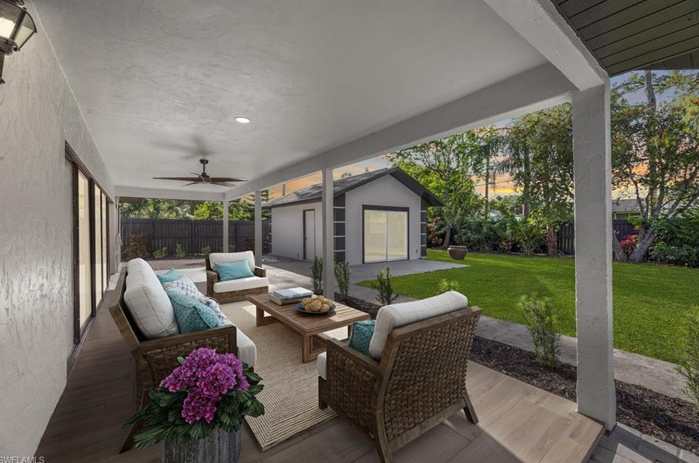 238 Willowick Dr, Naples FL 34110-1342 exterior