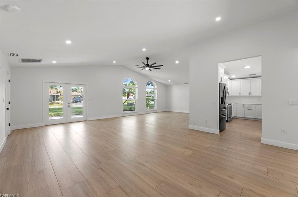 238 Willowick Dr, Naples FL 34110-1342 exterior